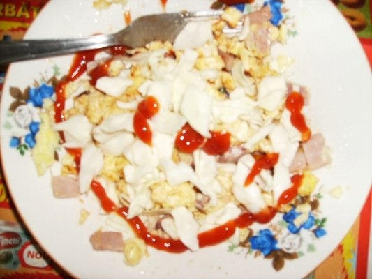 omleta cu carne si varza