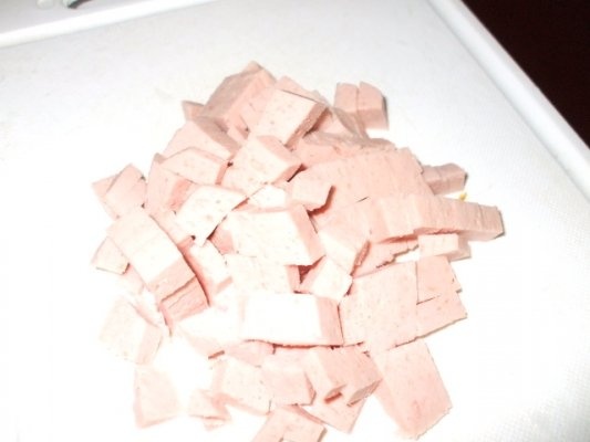 Pizza Iuliana( cu parizer)