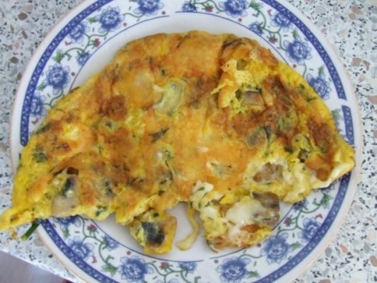 Omleta ciuperci & mozzarela