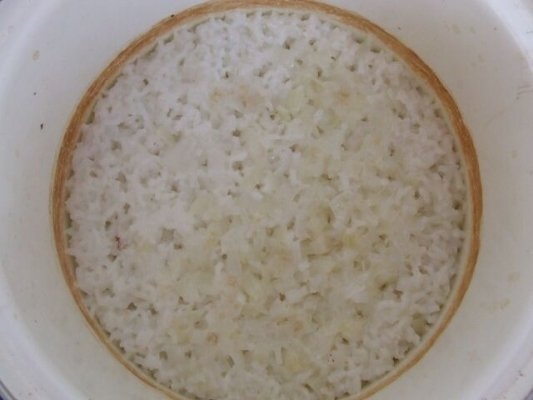 Orez la cuptor cu ceapa