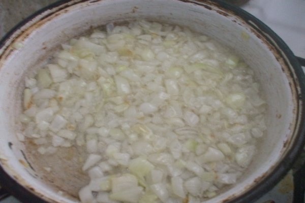 Sos de rosii cu ceapa