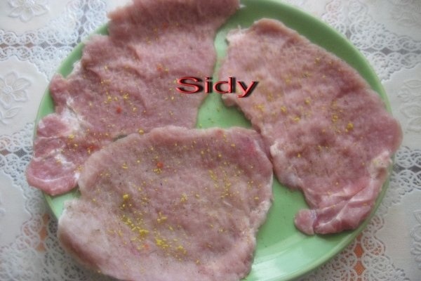 Snitel cu cartofi natur