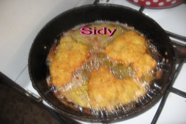 Snitel cu cartofi natur