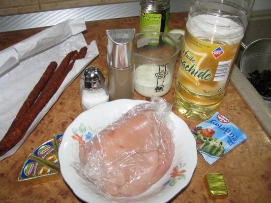 Rulada de pui in glazura alba