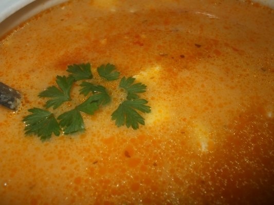 Supa crema de legume cu crutoane picante