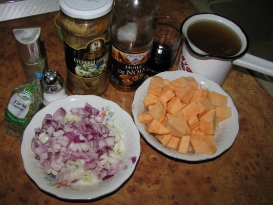 Ghiveci cu ciuperci si cartofi dulci