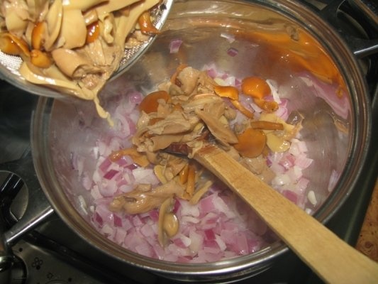 Ghiveci cu ciuperci si cartofi dulci