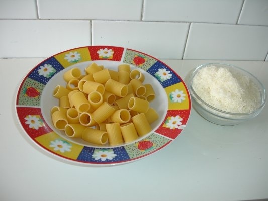 Pasta cu ciuperci si speck