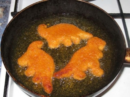 Cartofi copti in cuptor cu crochete de pui