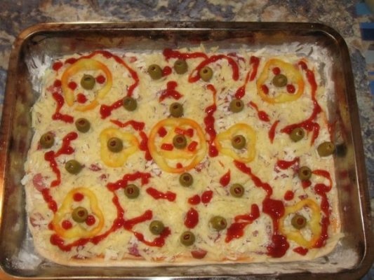 Pizza facuta in casa- Ramona 1