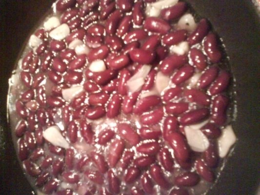 Fajitas cu garnitura de fasole rosie