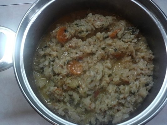 Varza dulce cu sos de rosii si smantana