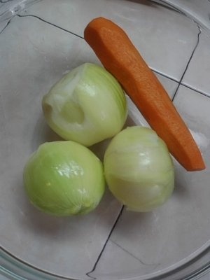 Ardei umpluti si sos