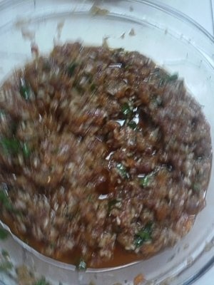 Ardei umpluti si sos