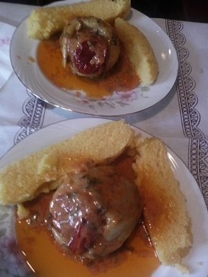 Ardei umpluti si sos