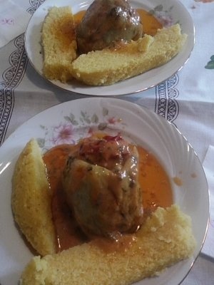 Ardei umpluti si sos