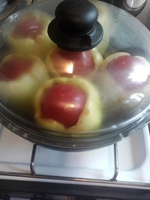 Ardei umpluti si sos