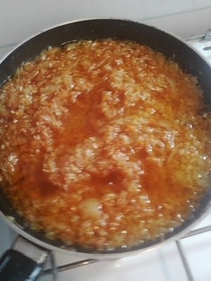 Ardei umpluti si sos