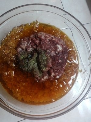 Ardei umpluti si sos