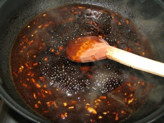 Fasole verde si telina cu sos dulce-acrisor