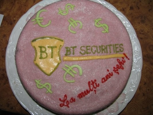 Tort cu blat de cacao si crema de ciocolata