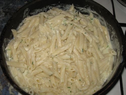 Carnaciori cu penne si ciuperci