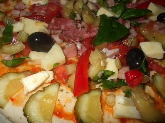Pizza cu blat semipreparat