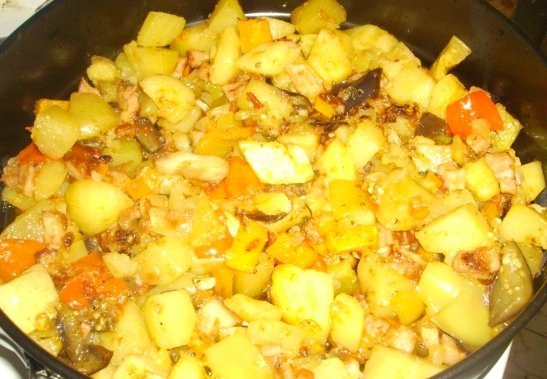 Mancare de  Legume cu costita afumata