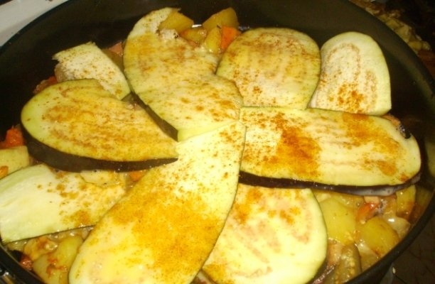 Mancare de  Legume cu costita afumata