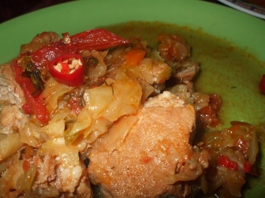 Varza dulce cu carne de porc la cuptor