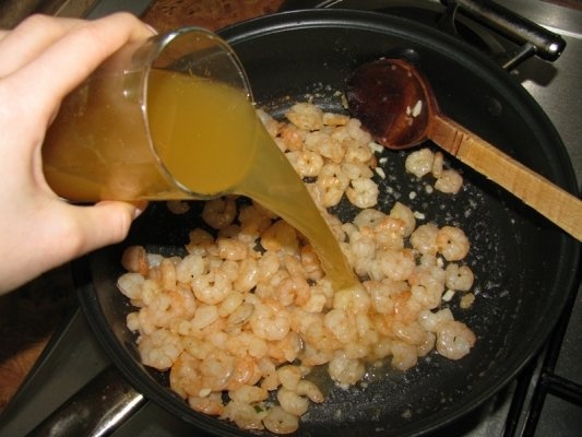 Sote de creveti cu orez auriu