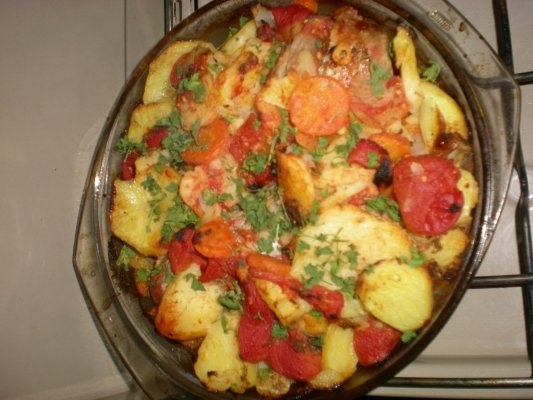 Pulpe de curcan la cuptor cu legume si zatar