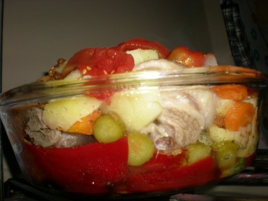 Pulpe de curcan la cuptor cu legume si zatar