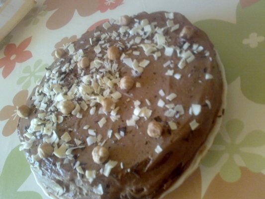 Pandispan cu chantilly de ciocolata