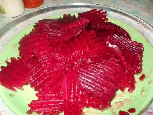 Salata de sfecla rosie