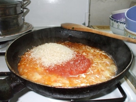 Ardei umpluti cu curcan la microunde