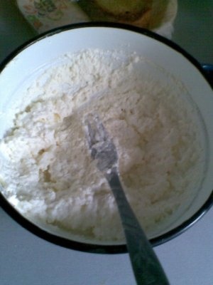 Clatite cu branza la cuptor