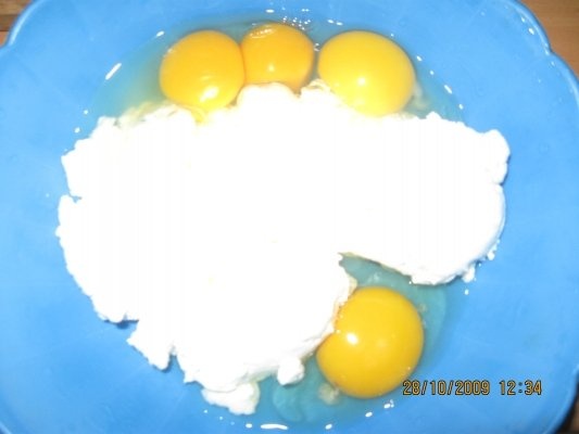 Rulada cu spanac si branza de vaci