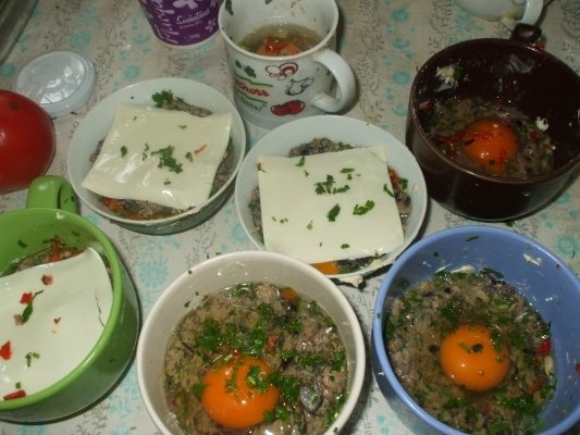 Aperitiv cu ficatei de pui si oua (mini drob)