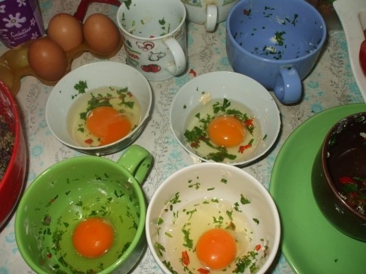 Aperitiv cu ficatei de pui si oua (mini drob)