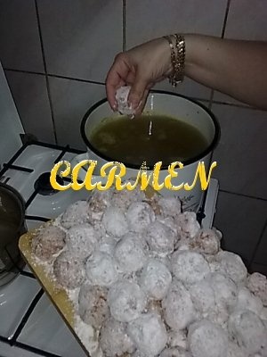 Bors de perisoare, din carne tocata de curcan