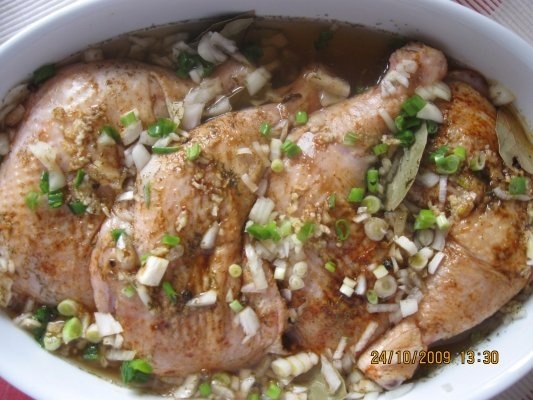 Pulpe de pui la cuptor cu sos de rosii