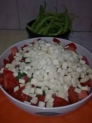 Rosii cu telina si ardei iute pentru ciorbe