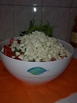 Rosii cu telina si ardei iute pentru ciorbe