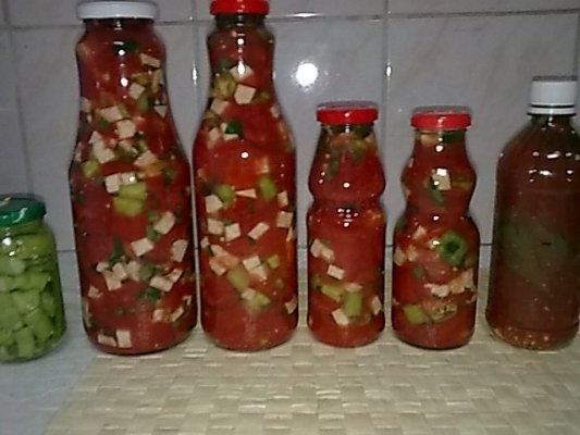 Rosii cu telina si ardei iute pentru ciorbe