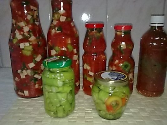 Rosii cu telina si ardei iute pentru ciorbe