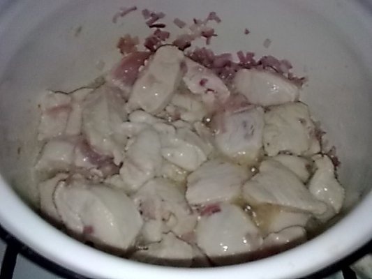 Piept de pui cu mazare