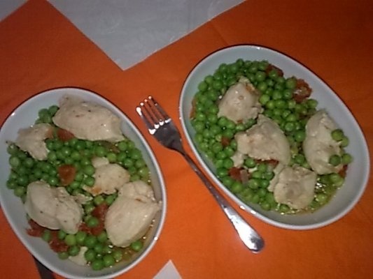 Piept de pui cu mazare