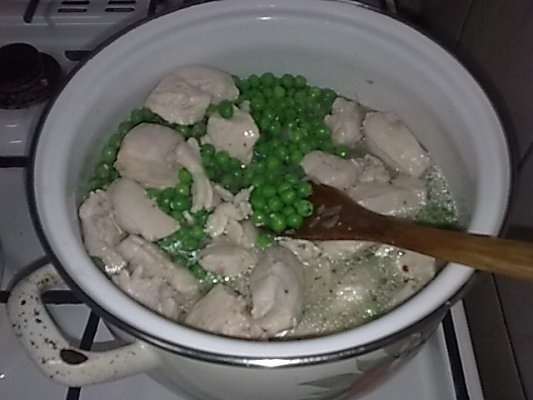 Piept de pui cu mazare