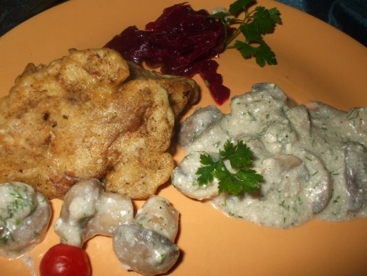 Ciuperci cu cascaval, branza topita si smantana